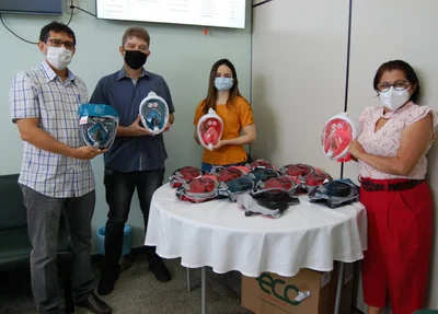 Máscaras de mergulho adaptadas para tratamento