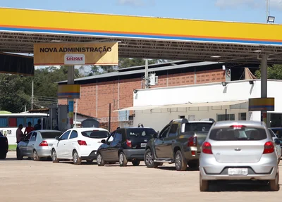Movimento no posto de combustível na BR 