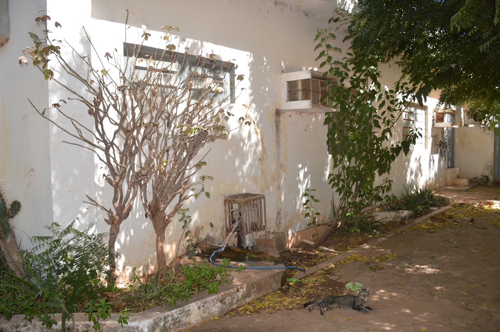 Prédio está abandonado