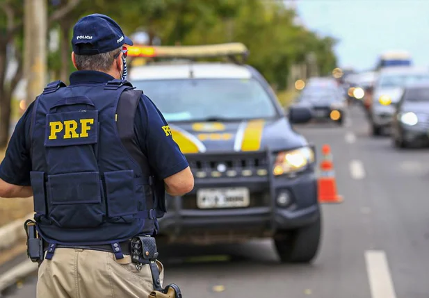 PRF organizou o trânsito na BR 316