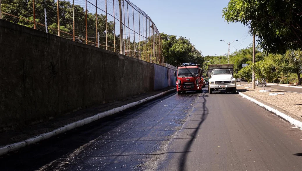 Obra na Avenida Alameda Paraíba