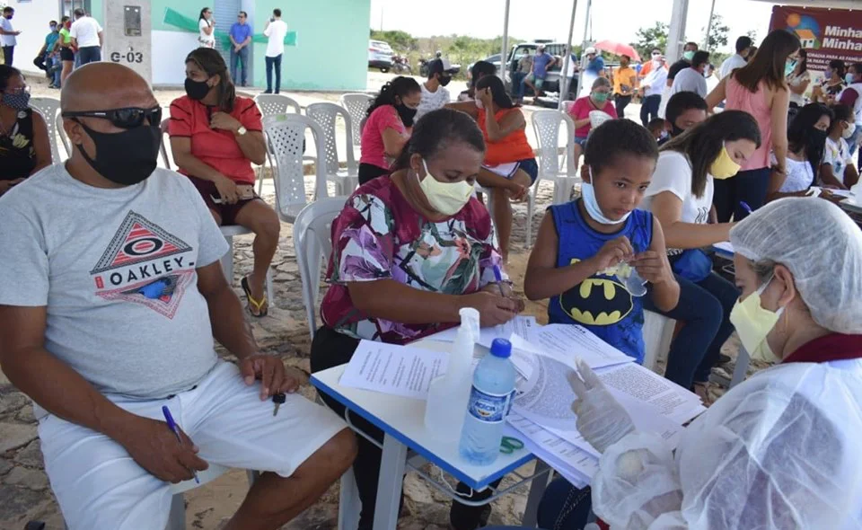 Casas foram entregues em Buriti dos Lopes