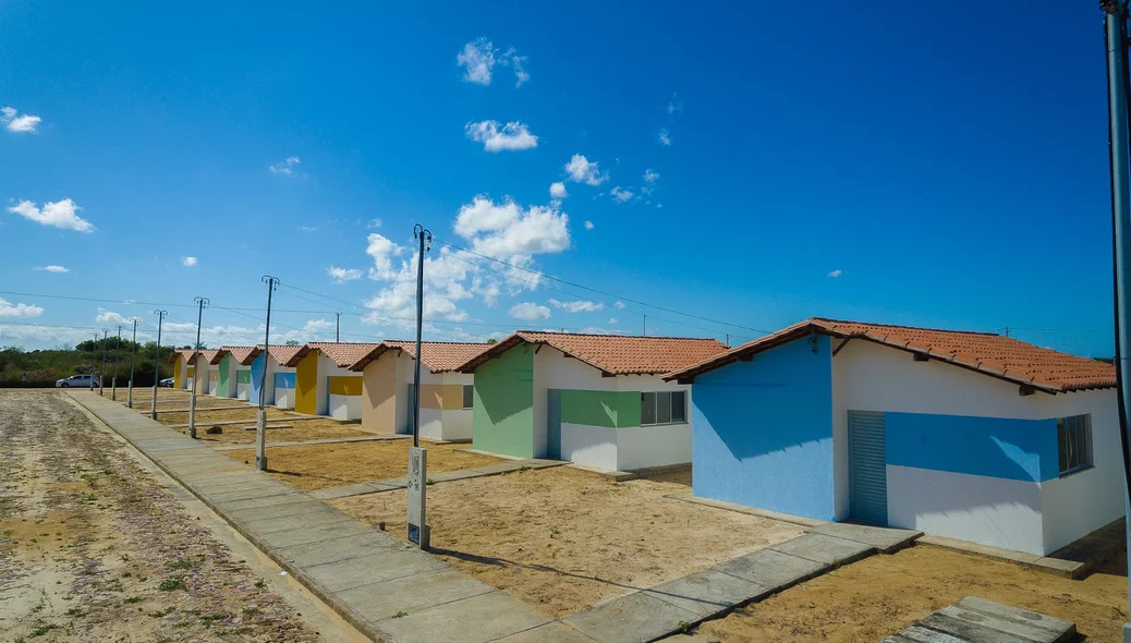 Júnior Percy entrega 100 casas em Buriti dos Lopes
