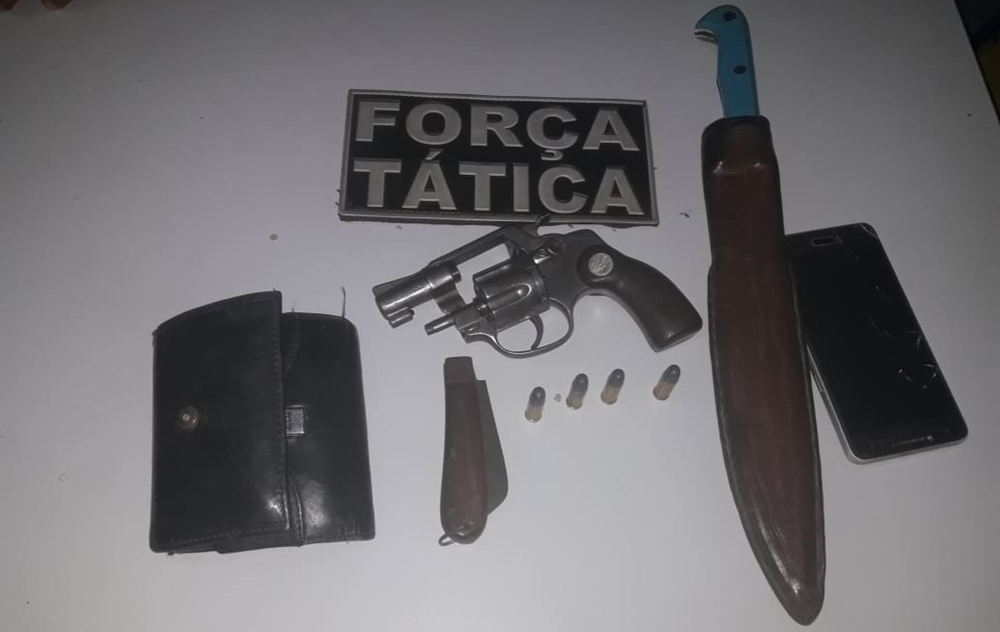 Apreensão de arma de fogo em Altos