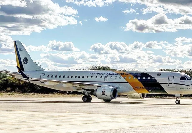 Avião da FAB em São Raimundo Nonato