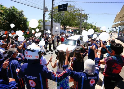 Profissionais se despedem do médico José Ivaldo, diretor clínico do Samu