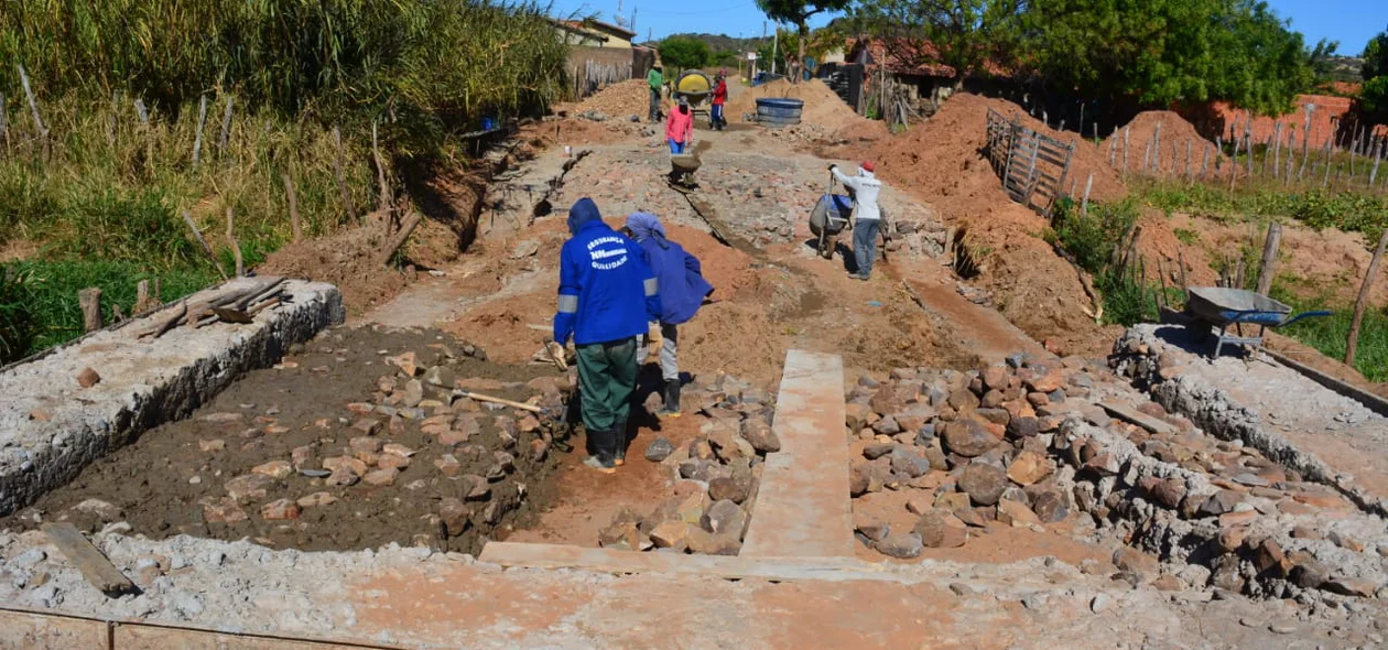 Prefeitura de Oeiras segue realizando obras na zona urbana 