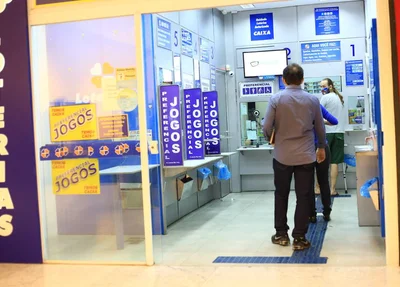 Fila na Loteria do Shopping Rio Poty