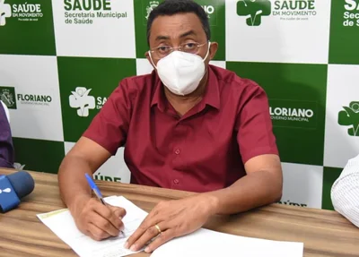 Prefeito Joel Rodrigues assina decreto