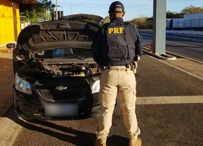PRF apreende veículo clonado na BR 316.