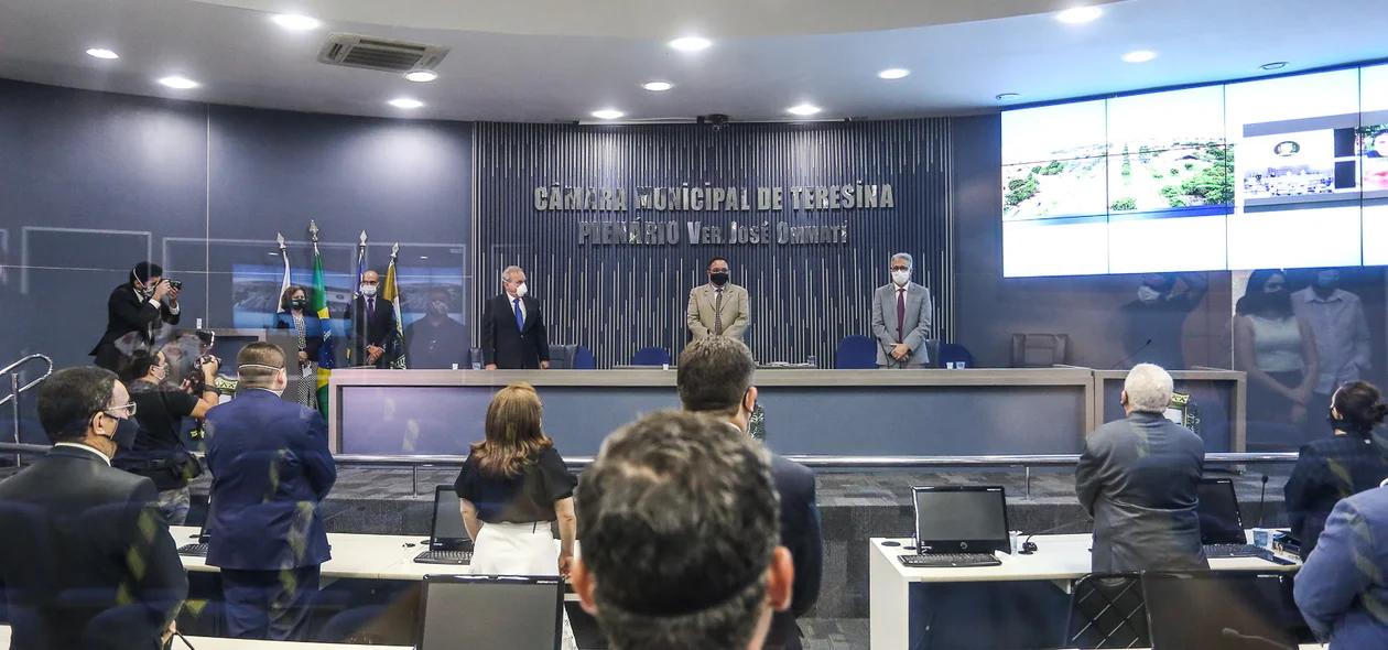 Solenidade na câmera municipal em Teresina 