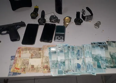 Material encontrado com o acusado