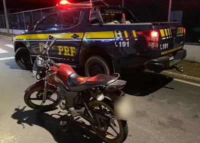 PRF apreende motocicleta adulterada na BR 316 em Valença do Piauí