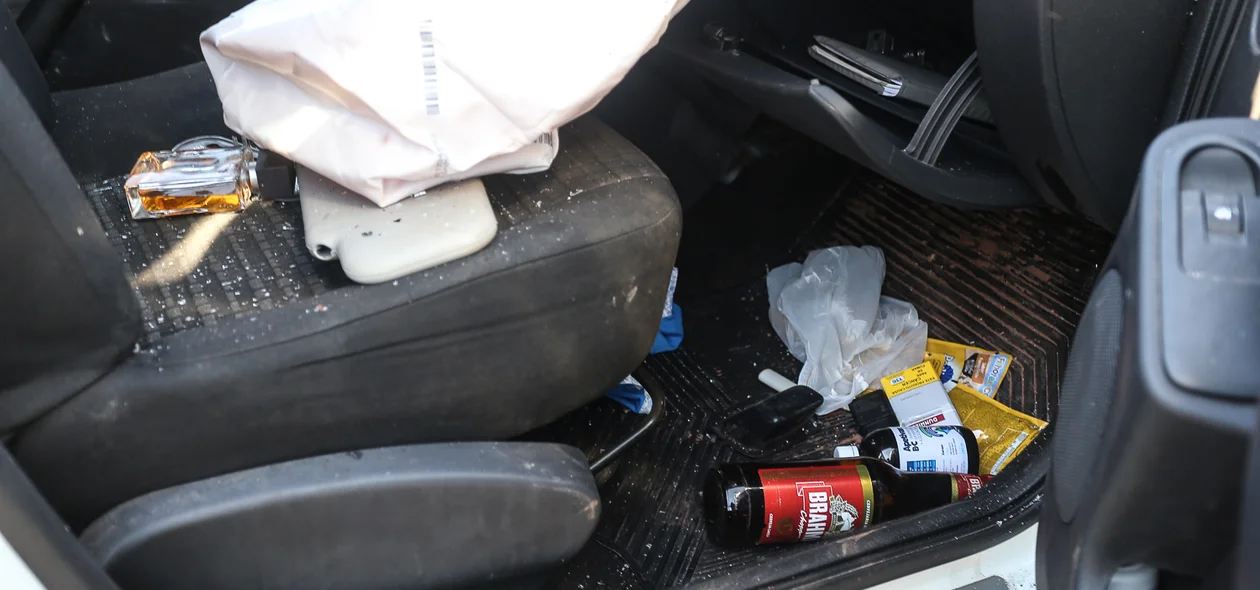 Cerveja encontrada dentro do carro
