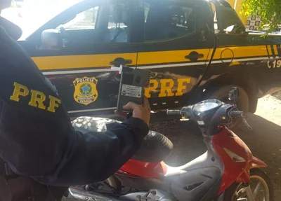 Motocicleta estava sendo conduzida por garoto de 14 anos