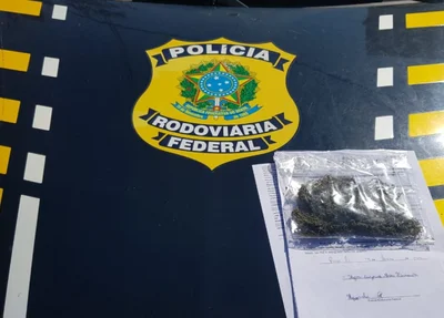 PRF apreende 20 gramas de substância análoga à maconha