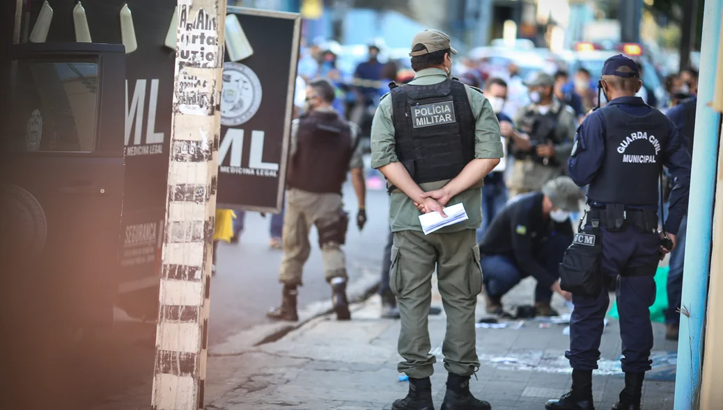 Polícia colhendo informações