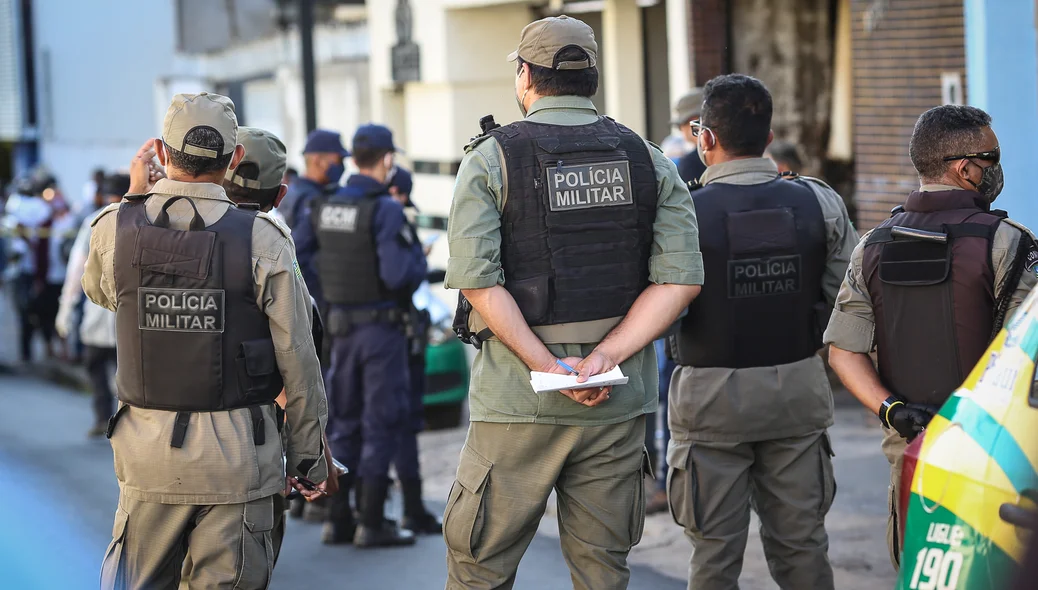 Polícia Militar no local