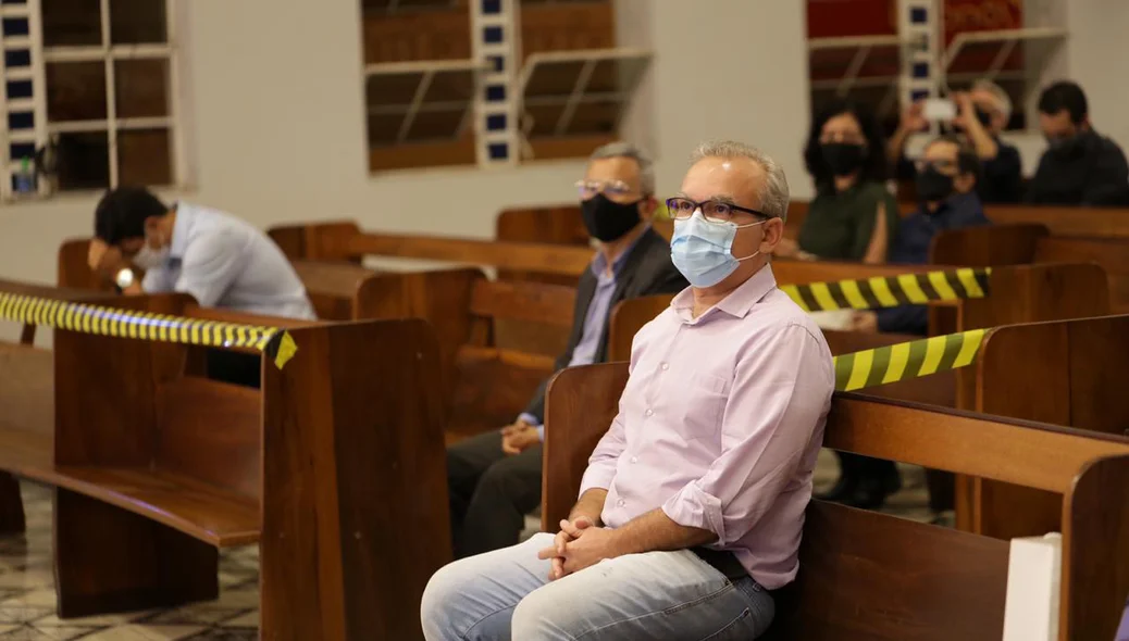 Igreja mantem os padrões de distanciamento