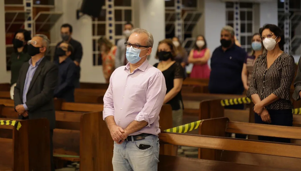 Prefeito participa de culto na Primeira Igreja Batista 