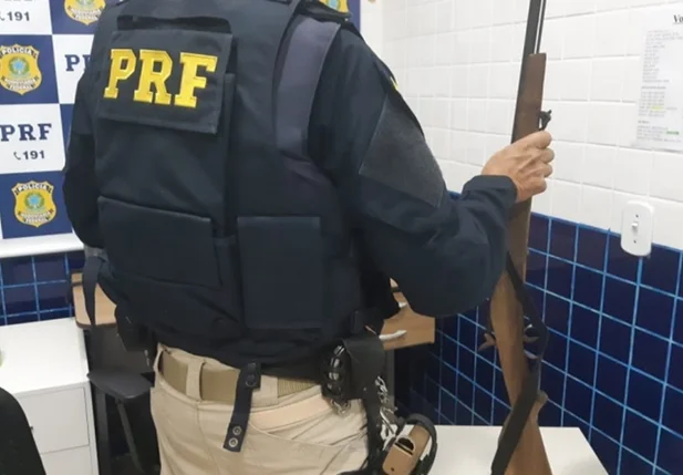 Arma apreendida pela PRF em Piripiri