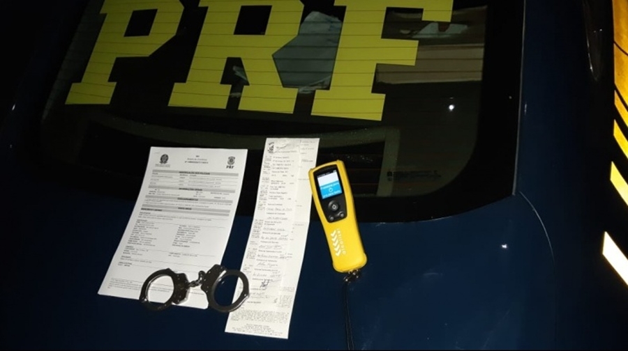 Duas pessoas são presas pela PRF por embriaguez ao volante em Picos