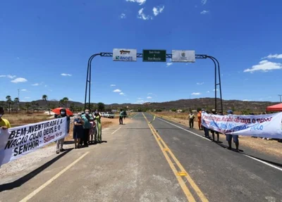 Inauguração da pavimentação asfáltica da rodovia PI 258