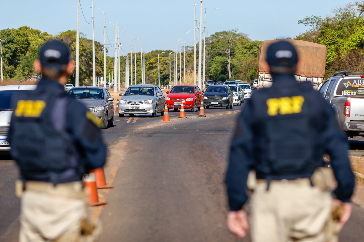 Congestionamento no posto da Polícia Rodoviária Federal