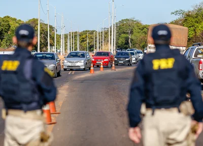 Congestionamento no posto da Polícia Rodoviária Federal