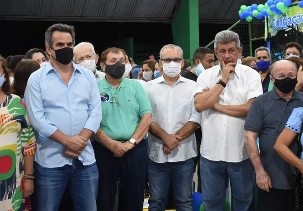 Zé Filho reafirma apoio a Mão Santa em Parnaíba e lança Ciro ao Governo