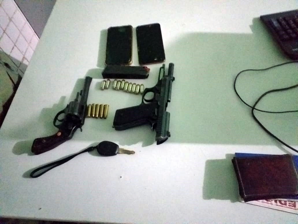 Armas apreendidas ontem à noite