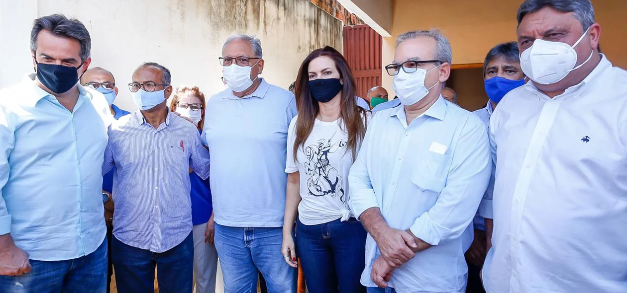 Kleber Montezuma e R. Silva ao lado de aliados