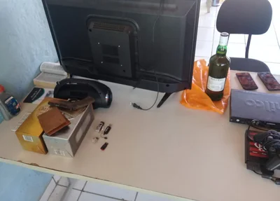 Objetos foram apreendidos pela PM