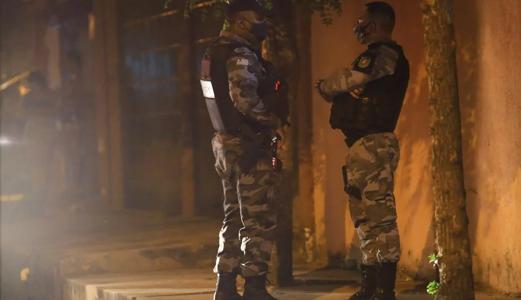 Policiais do 8º Batalhão da Polícia Militar