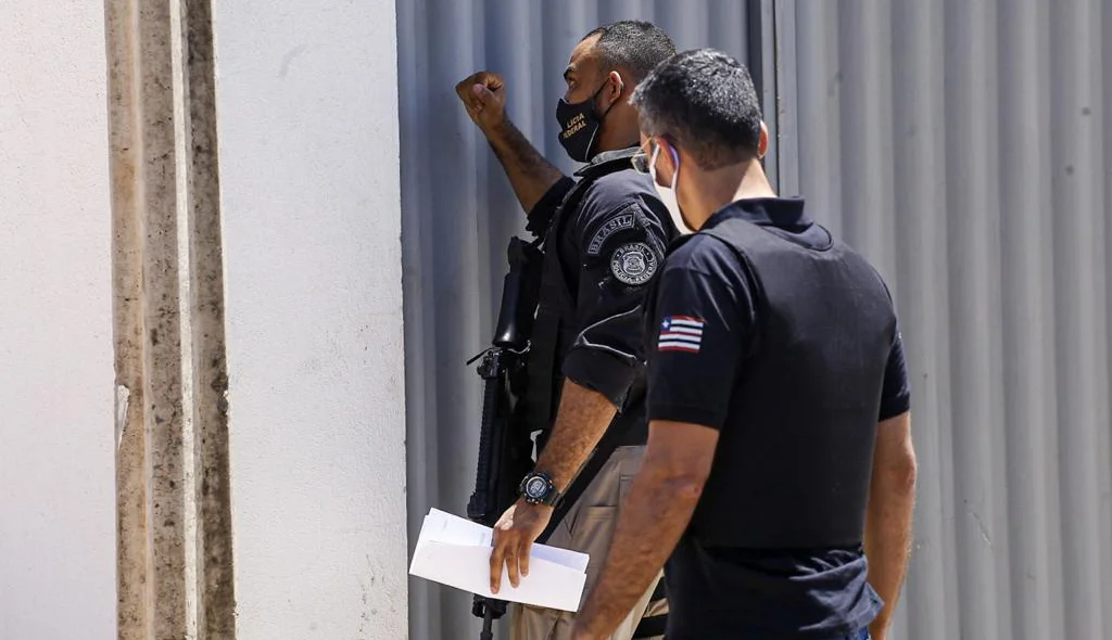 Agentes da PF