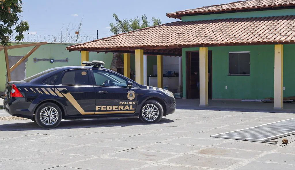 Polícia Federal cumpre mandados de busca e apreensão na Operação Integração