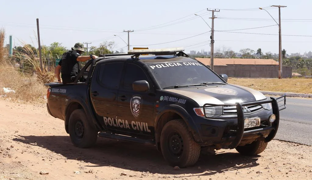 Policiais civis cumprem mandados no Maranhão