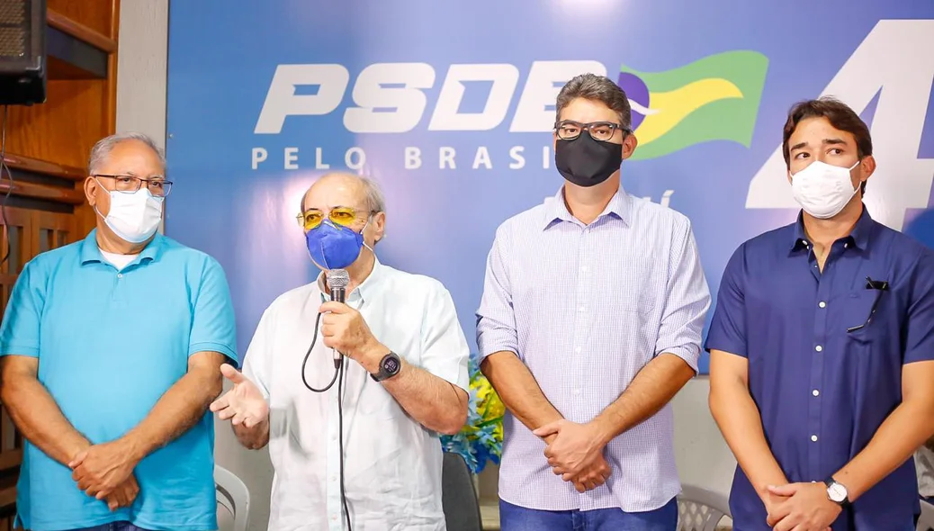 Sílvio Mendes durante evento do PSDB