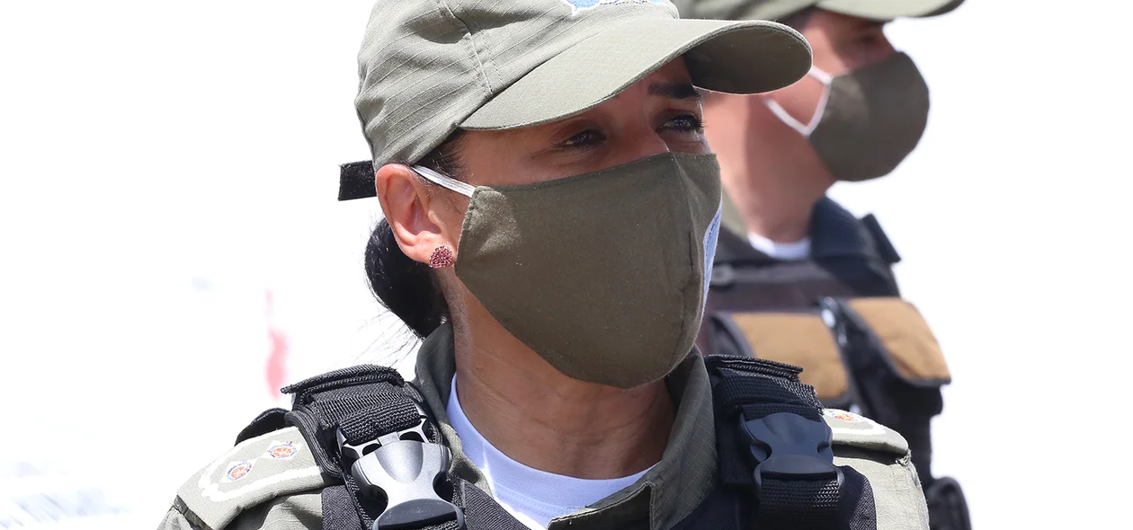 Capitã Roserlane da polícia militar 