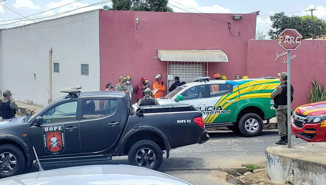 Equipes neste momento tentando negociar
