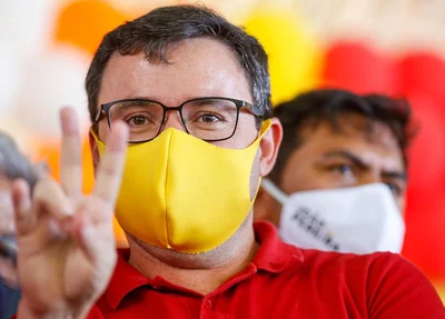 Fábio Novo durante a convenção do PT