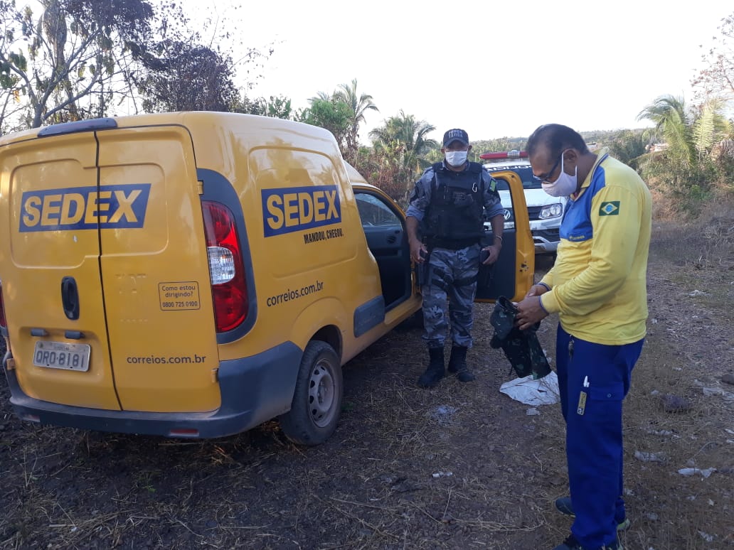 Veículo foi recuperado e funcionário não sofreu nenhum ferimento