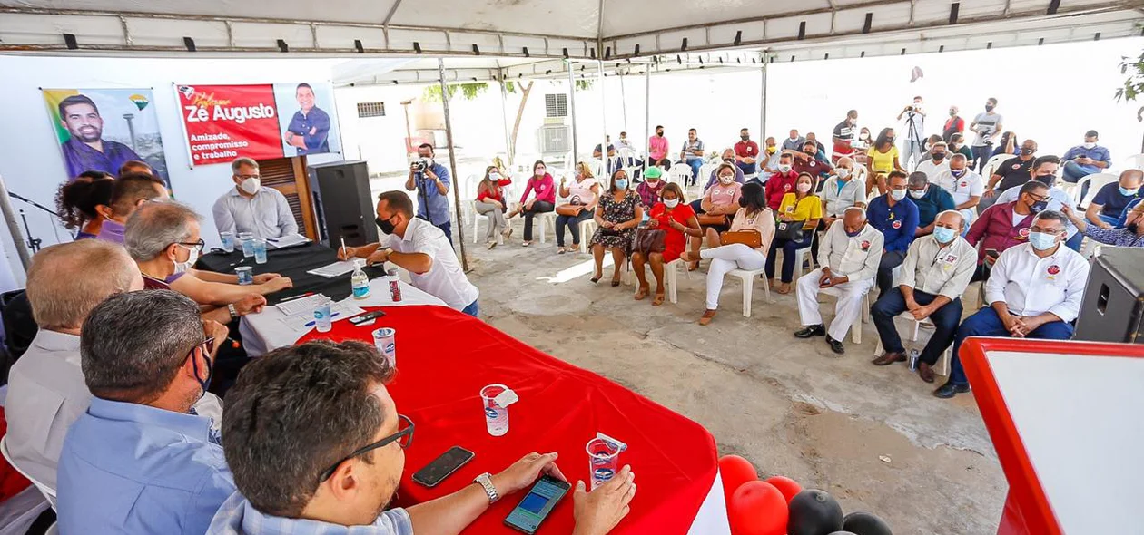 Público presente no evento do PTB