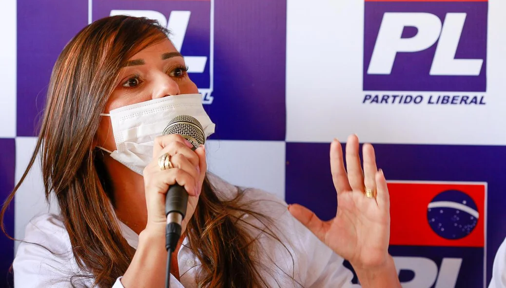 Diana Carvalho discursa