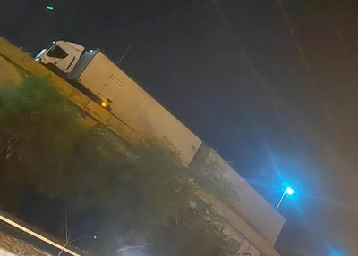 Carreta que ficou presa 