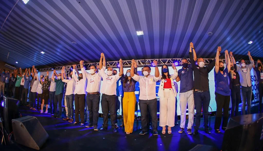 Políticos na convenção do PL