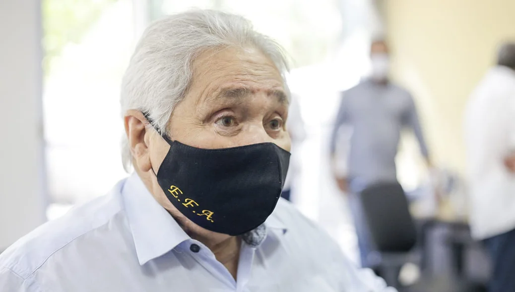 Senador Elmano Férrer