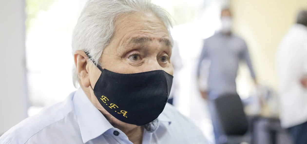 Senador Elmano Férrer