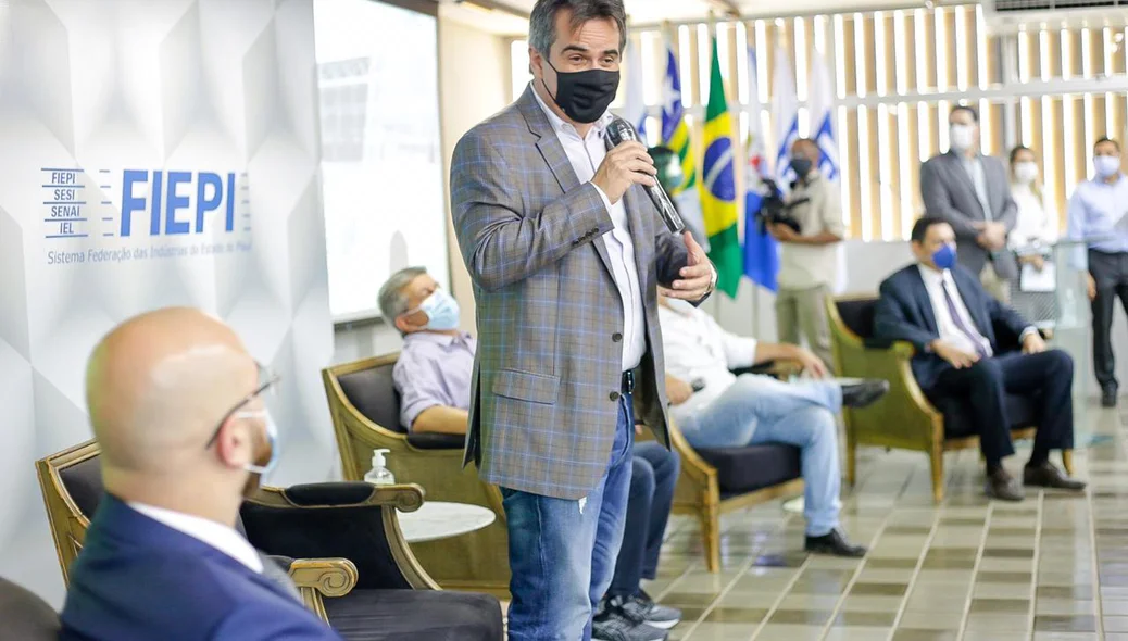Senador Ciro Nogueira durante evento da Fiepi