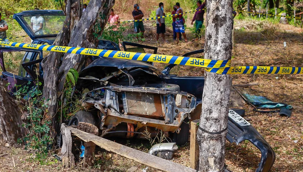 Fiat Uno envolvido no acidente